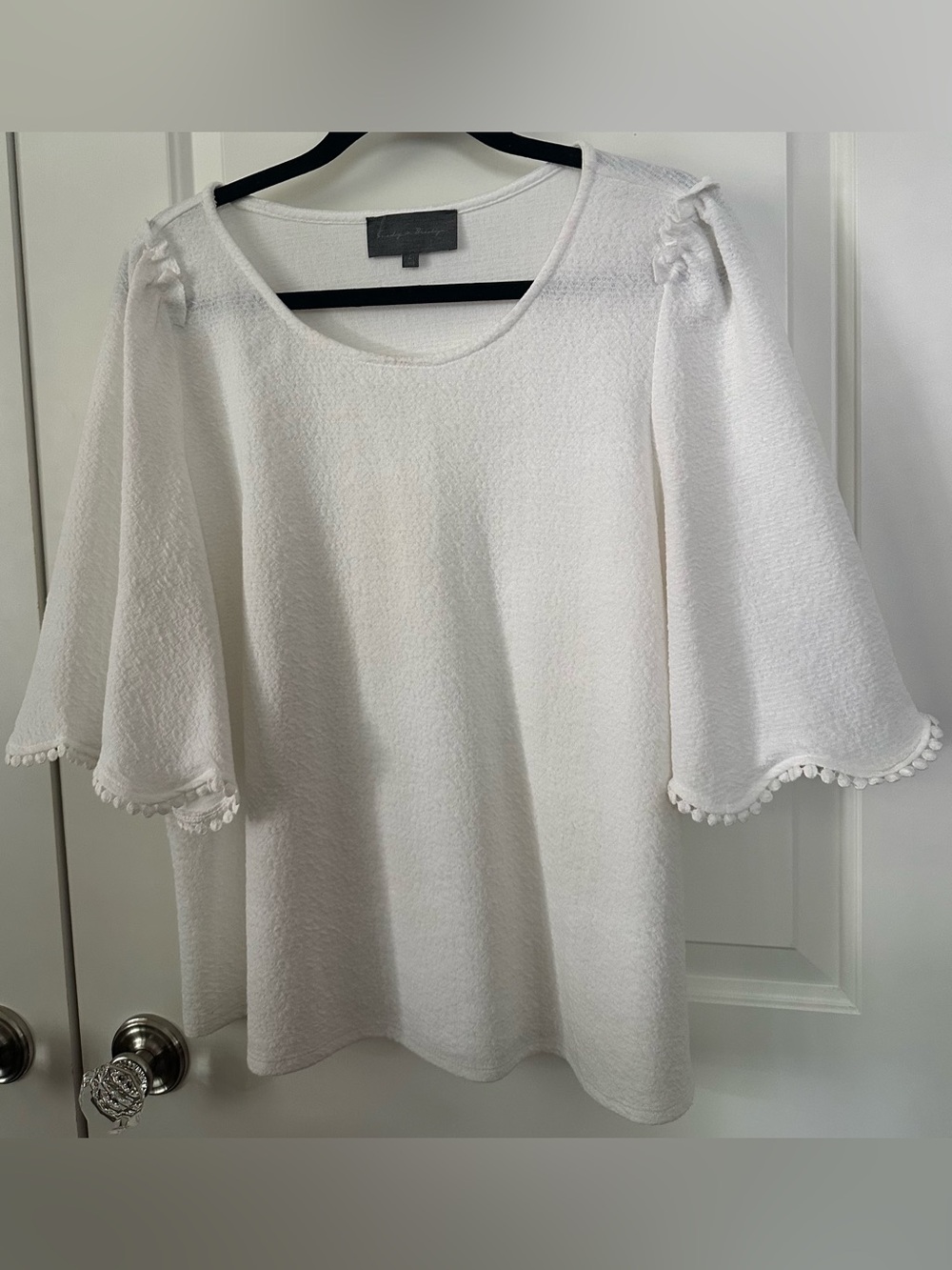 Anthropologie Sunday in Brooklyn White Textured Pom-Pom Trim Top Size Large